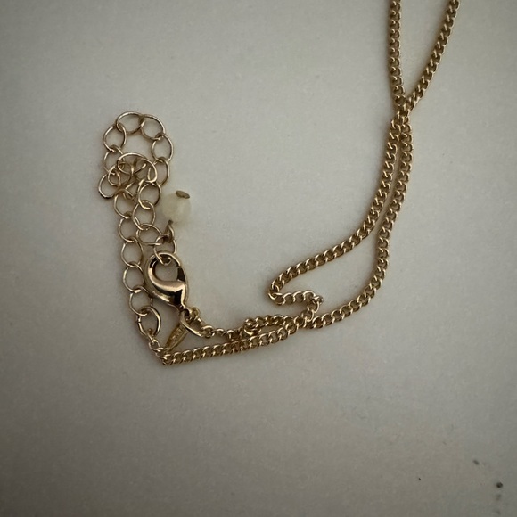 Elegant Gold and Black Jewelry Set - Picture 3 of 4